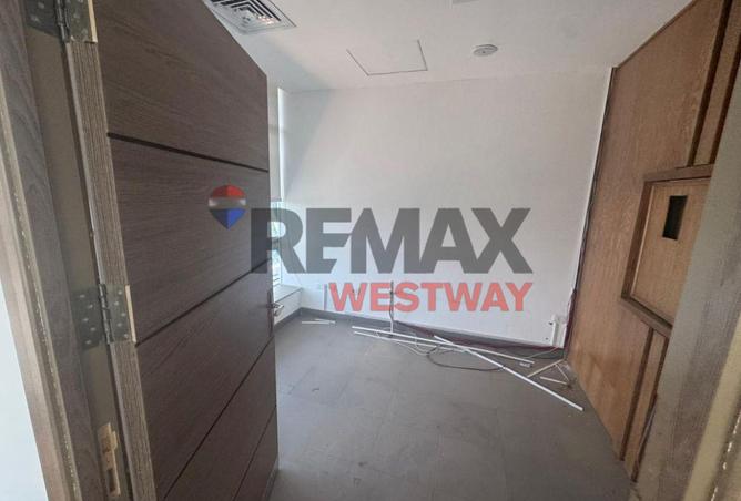 8705403 - Property Image 3