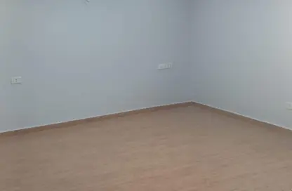 شقة - 3 غرف نوم - 2 حمامات للايجار في ارض الجولف - مصر الجديدة - القاهرة