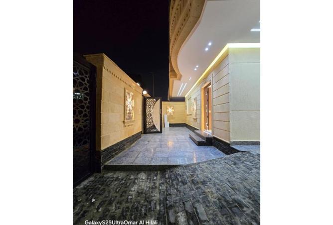 8551647 - Property Image 2