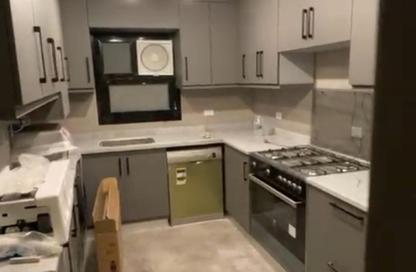 Apartment - 4 Bedrooms - 3 Bathrooms for sale in Al Mahdi Bin Baraka St. - Al Hadiqah Al Dawliyah - 7th District - Nasr City - Cairo