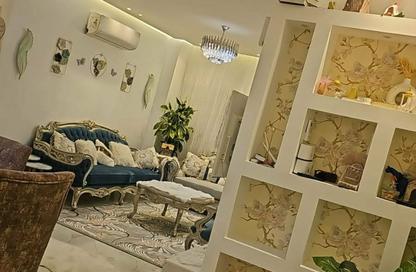 Apartment - 3 Bedrooms - 3 Bathrooms for sale in Waslet Dahshur Road - Sheikh Zayed City - Giza