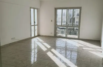 Apartment - 2 Bedrooms - 1 Bathroom for rent in El Rehab Extension - Al Rehab - New Cairo City - Cairo