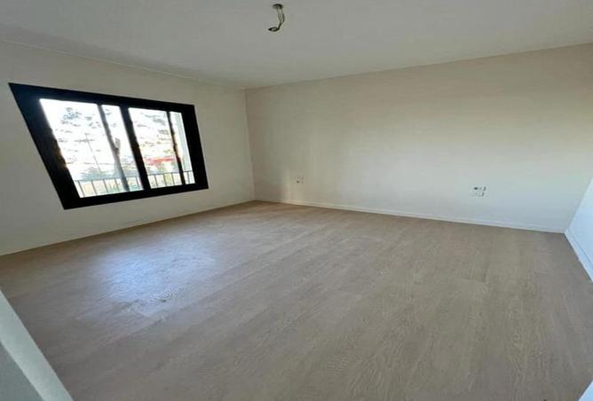 8697506 - Property Image 2