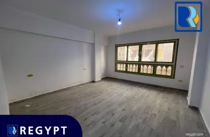 Office Space - 3 Bedrooms - 3 Bathrooms for rent in Zahraa Al Maadi St. - Degla - Hay El Maadi - Cairo