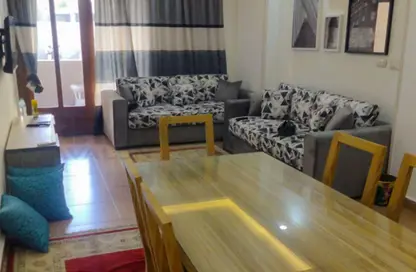 Apartment - 2 Bedrooms - 1 Bathroom for rent in Al Ekbal St. - Laurent - Hay Sharq - Alexandria