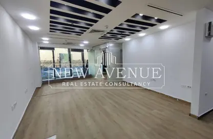 مساحات مكتبية - استوديو - 1 حمام للايجار في مركز القاهرة الجديدة - شارع التسعين الشمالي - التجمع الخامس - مدينة القاهرة الجديدة - القاهرة