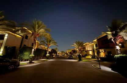 Townhouse - 4 - 5 for sale in Azzar 2 - 5th Settlement Compounds - The 5th Settlement - New Cairo City - Cairo