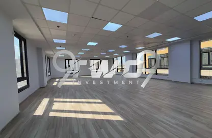 مساحات مكتبية - 4 غرف نوم - 2 حمامات للايجار في شارع مجمع البنوك - شارع التسعين الجنوبي - التجمع الخامس - مدينة القاهرة الجديدة - القاهرة