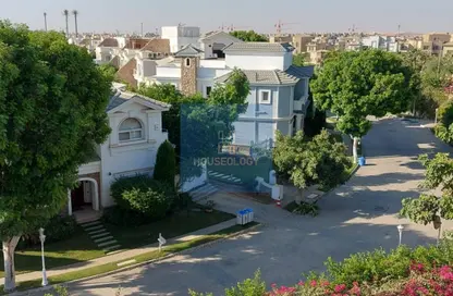 Townhouse - 5 Bedrooms - 4 Bathrooms for sale in Azzar - 5th Settlement Compounds - The 5th Settlement - New Cairo City - Cairo