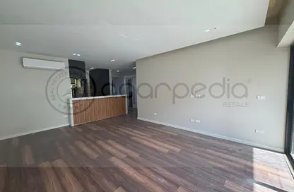 Apartment - 2 Bedrooms - 2 Bathrooms for sale in Lake View Residence - 5th Settlement Compounds - The 5th Settlement - New Cairo City - Cairo