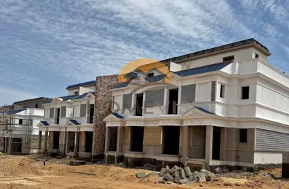 تاون هاوس - 3 غرف نوم - 4 حمامات للبيع في ماونتن فيو تشيل اوت بارك - التوسعات الشمالية - مدينة 6 أكتوبر - الجيزة