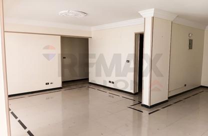 Apartment - 3 Bedrooms - 2 Bathrooms for sale in Al Fath St. - Smouha - Hay Sharq - Alexandria Apartment - 3 Bedrooms - 2 Bathrooms for sale in Al Fath St. - Smouha - Hay Sharq - Alexandria