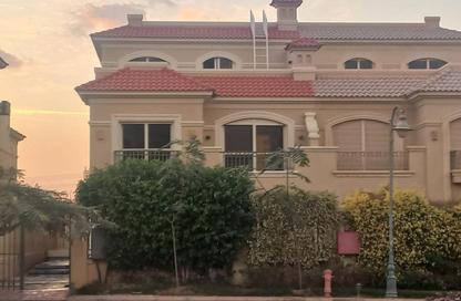 Villa - 4 Bedrooms - 5 Bathrooms for sale in Al Patio - Ring Road - 6 October City - Giza