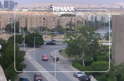 سطح - 2 غرف نوم - 2 حمامات للبيع في الحي الحادي عشر - الشيخ زايد - الجيزة