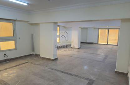 Apartment - 7+ Bedrooms - 4 Bathrooms for rent in 10th Sector - Zahraa El Maadi - Hay El Maadi - Cairo Apartment - 7+ Bedrooms - 4 Bathrooms for rent in 10th Sector - Zahraa El Maadi - Hay El Maadi - Cairo