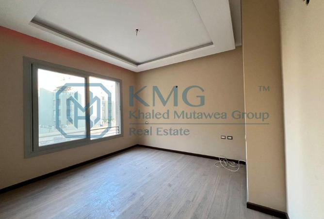 98831793 - Property Image 3