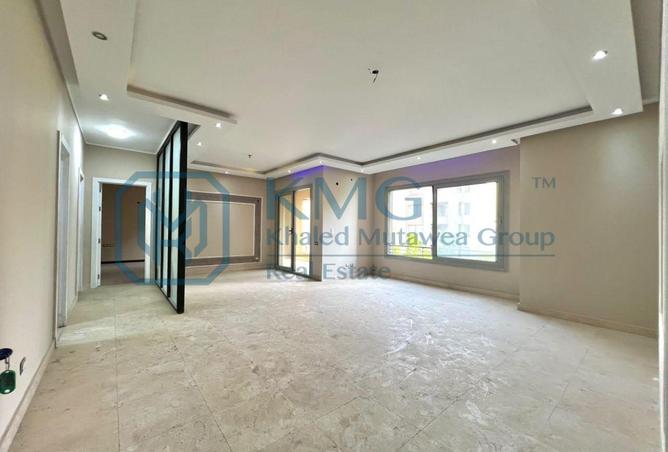 98831793 - Property Image 2