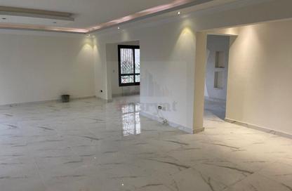 Apartment - 3 Bedrooms - 3 Bathrooms for sale in Zizinia St. - South Investors Area - New Cairo City - Cairo