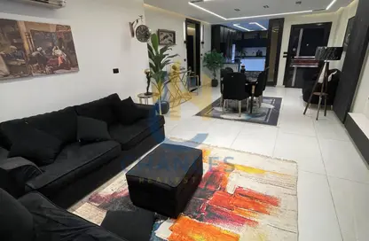 Apartment - 3 Bedrooms - 3 Bathrooms for sale in Cornish El Nile St. - Maadi - Hay El Maadi - Cairo