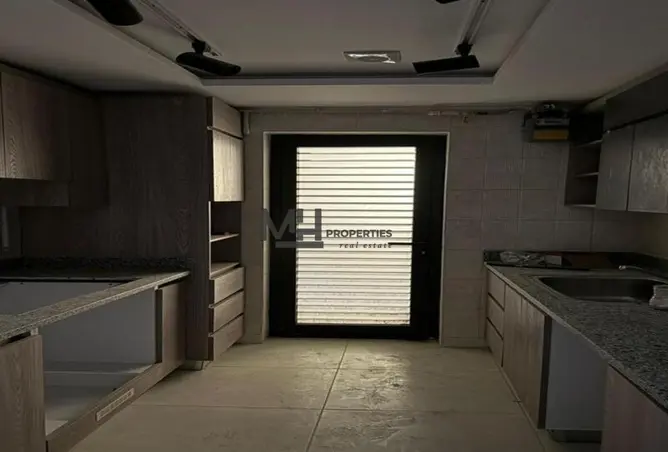 111886367 - Property Image 3
