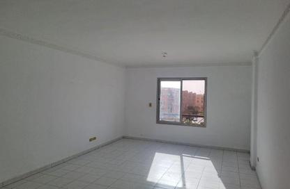 Apartment - 2 Bedrooms - 1 Bathroom for rent in El Rehab Extension - Al Rehab - New Cairo City - Cairo