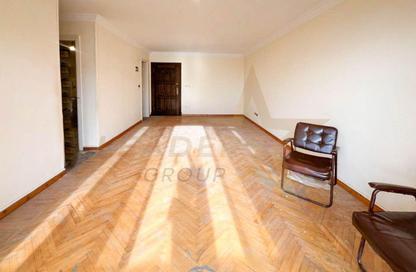 Apartment - 3 Bedrooms - 2 Bathrooms for rent in Saba Basha - Hay Sharq - Alexandria
