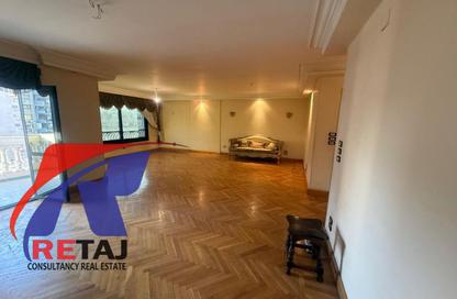 Apartment - 3 Bedrooms - 3 Bathrooms for sale in Mostafa Al Nahas St. - 6th Zone - Nasr City - Cairo