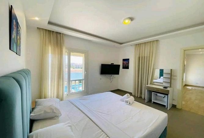 107682012 - Property Image 2