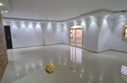 شقة - 3 غرف نوم - 2 حمامات للبيع في الحي الثالث - مدينة 6 أكتوبر - الجيزة