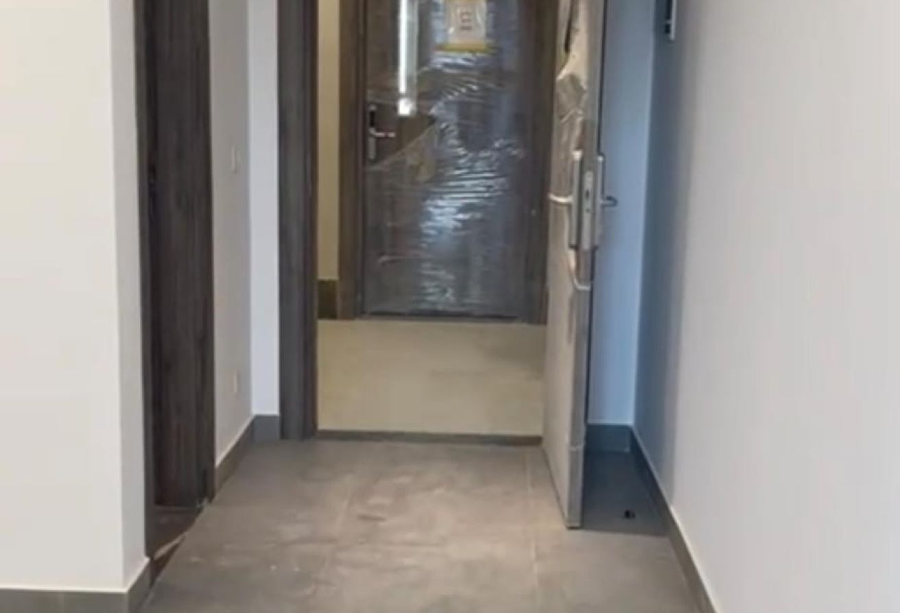 Clinic For Sale In Eterna Mivida Finished With A/C thumbnail