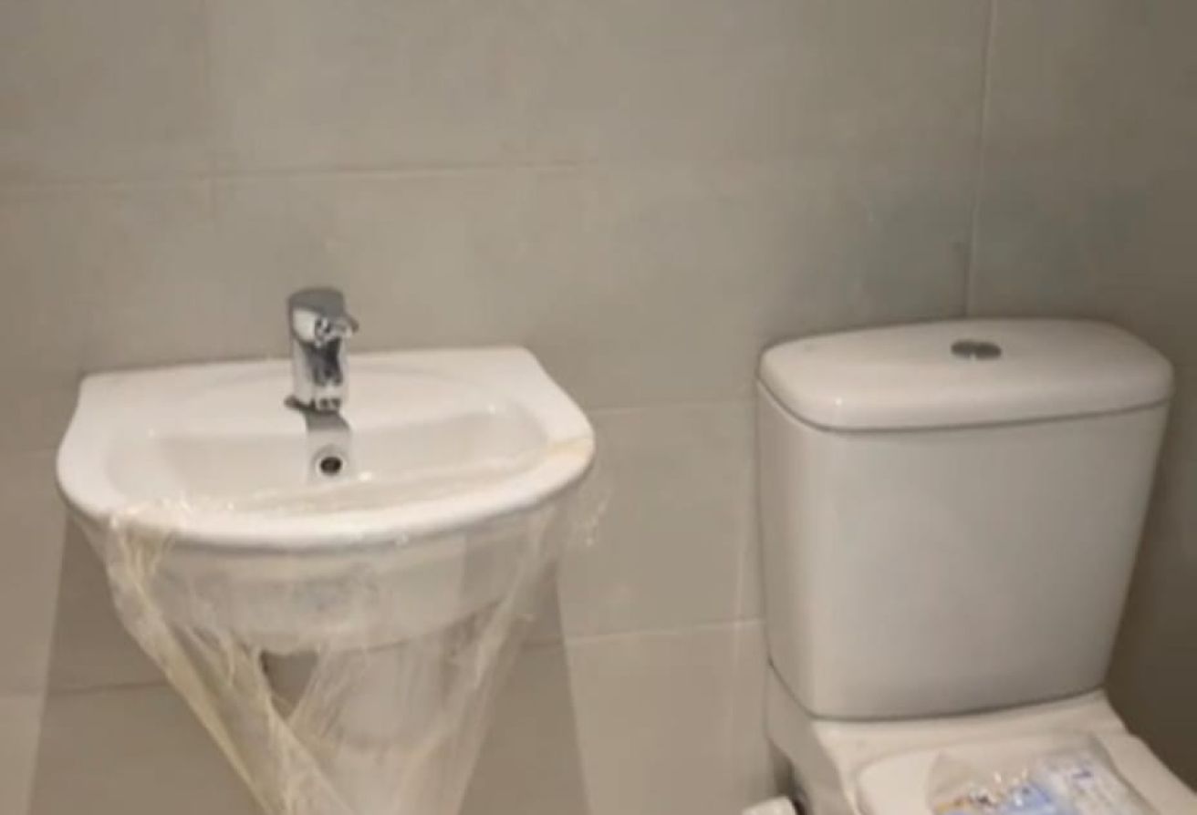 Clinic For Sale In Eterna Mivida Finished With A/C thumbnail