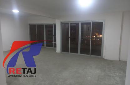 شقة - 3 غرف نوم - 1 حمام للبيع في شارع فريد سميكه - ميدان الحجاز - النزهة - القاهرة