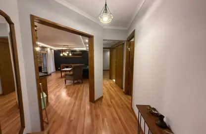 شقة - 2 غرف نوم - 2 حمامات للايجار في حى اسكان الجامعه الامريكية - كمبوندات التجمع الخامس - التجمع الخامس - مدينة القاهرة الجديدة - القاهرة