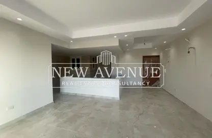 Apartment - 3 Bedrooms - 2 Bathrooms for sale in El Patio Oro - 5th Settlement Compounds - The 5th Settlement - New Cairo City - Cairo