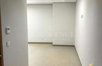 Clinic - Studio - 1 Bathroom for sale in Beverly Hills Road - 17th District - Sheikh Zayed City - Giza Clinic - Studio - 1 Bathroom for sale in Beverly Hills Road - 17th District - Sheikh Zayed City - Giza