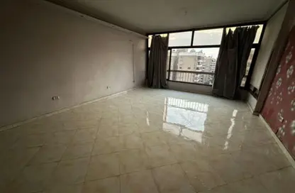 شقة - 2 غرف نوم - 1 حمام للايجار في شارع مكرم عبيد - المنطقة السادسة - مدينة نصر - القاهرة