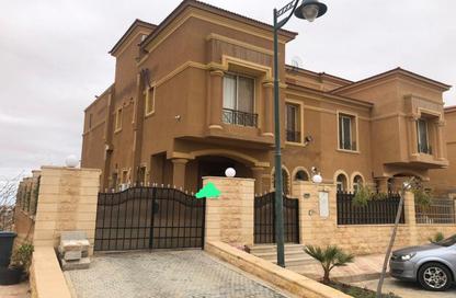 فيلا - 3 غرف نوم - 3 حمامات للبيع في رويال ميدوز - كمبوندات الشيخ زايد - الشيخ زايد - الجيزة