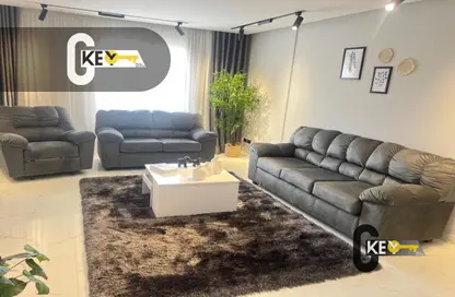 شقة - 3 غرف نوم - 3 حمامات للايجار في شارع طلعت مصطفي - الرحاب المرحلة الثانية - الرحاب - مدينة القاهرة الجديدة - القاهرة