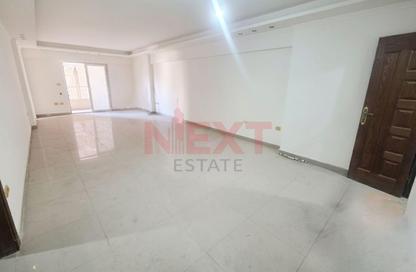 Apartment - 3 Bedrooms - 3 Bathrooms for sale in Laurent - Hay Sharq - Alexandria