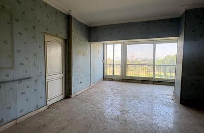 Duplex - 2 Bedrooms - 2 Bathrooms for sale in Hassan Sabri St. - Zamalek - Cairo
