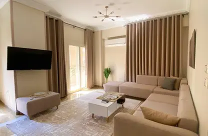 Apartment - 3 Bedrooms - 2 Bathrooms for rent in Mostashareen - North Investors Area - New Cairo City - Cairo