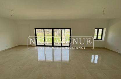 Apartment - 4 Bedrooms - 4 Bathrooms for sale in Moon Residences - Fifth Square - The 5th Settlement - New Cairo City - Cairo