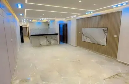 Apartment - 3 Bedrooms - 2 Bathrooms for sale in Al Lebeny Axis - El Mariouteya - Faisal - Hay El Haram - Giza