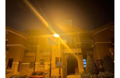 شقة - 4 غرف نوم - 5 حمامات للايجار في جرين 3 - الحي الثاني - الشيخ زايد - الجيزة