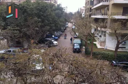 Apartment - 3 Bedrooms - 3 Bathrooms for sale in Maadi - Hay El Maadi - Cairo