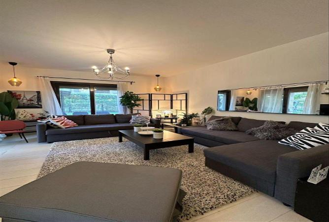 71398934 - Property Image 2