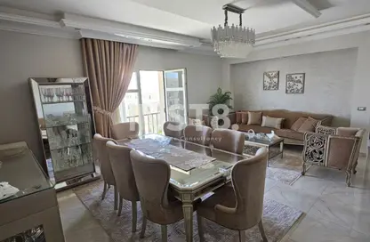 Apartment - 2 Bedrooms - 2 Bathrooms for sale in Hyde Park - New Cairo City - Cairo