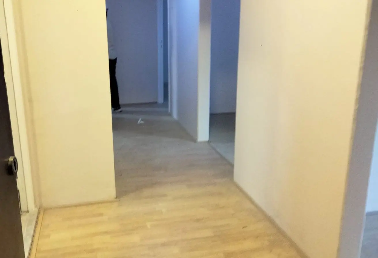 121658483 - Property Main Image