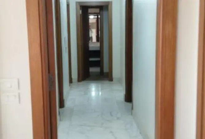 93814095 - Property Image 3