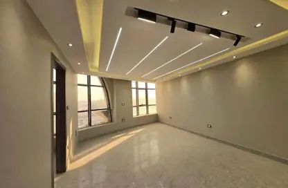 Office Space - 3 Bedrooms - 2 Bathrooms for rent in Grand Plaza Tower - Zahraa El Maadi - Hay El Maadi - Cairo